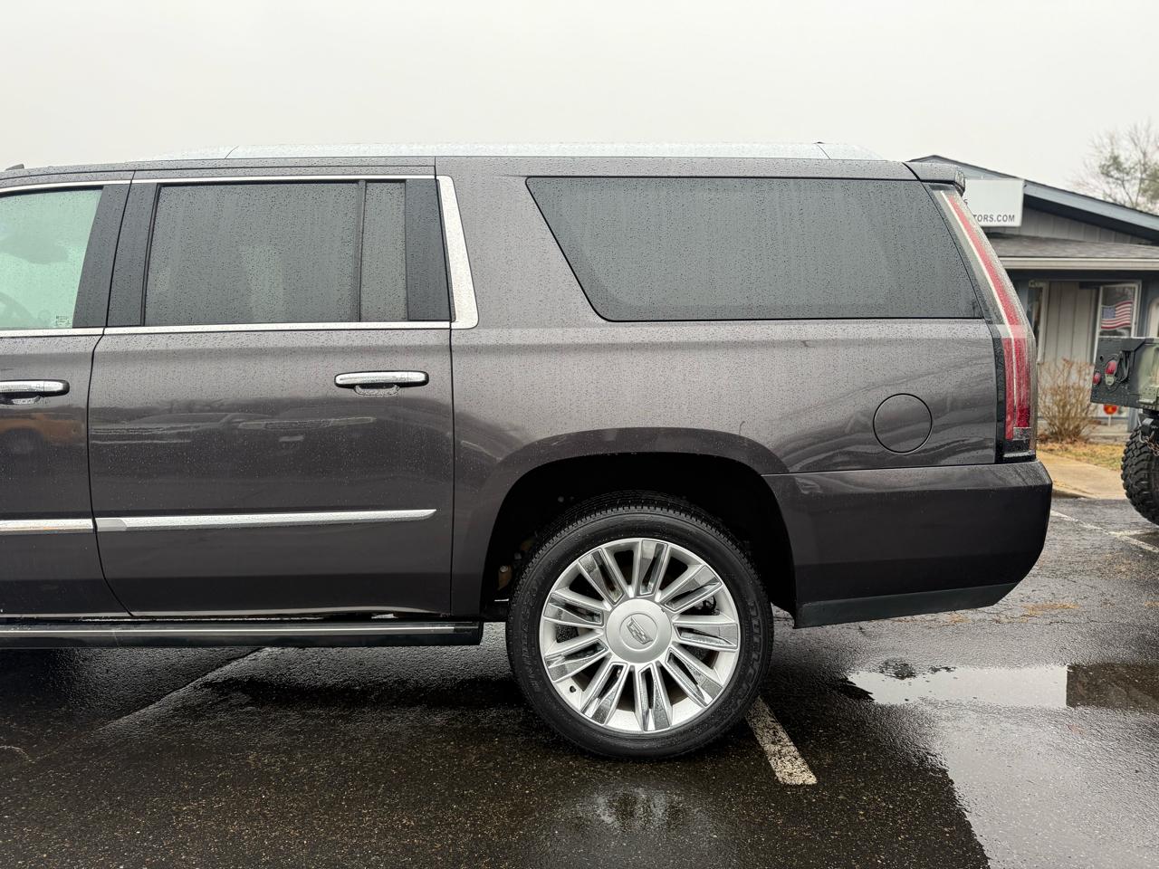 Cadillac Escalade ESV Platinum 4WD 2015