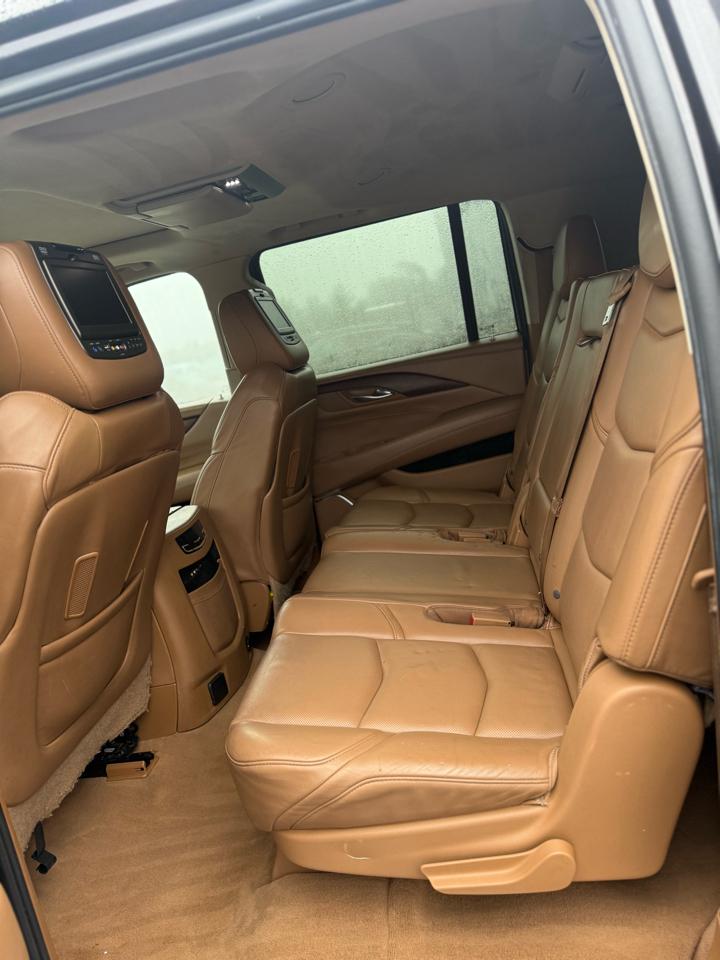 Cadillac Escalade ESV Platinum 4WD 2015