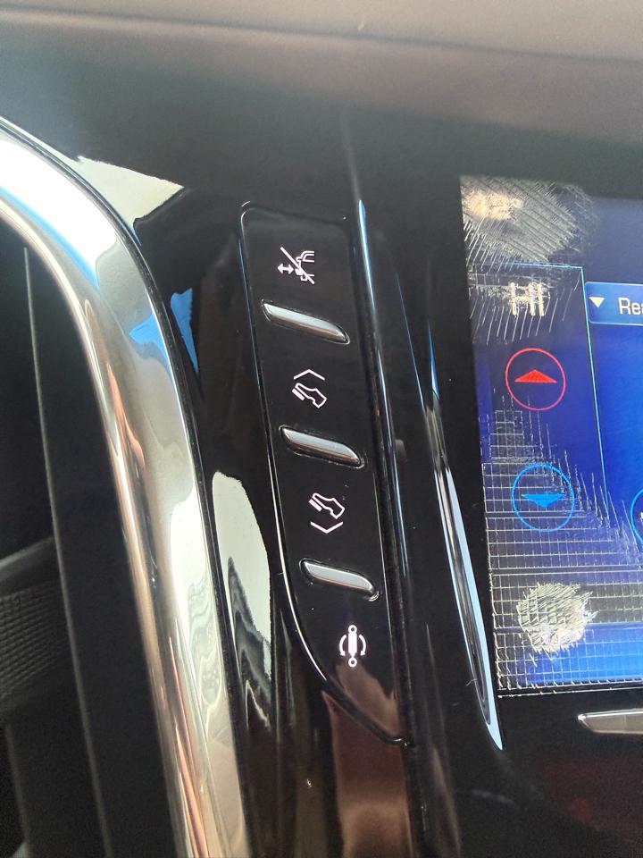 Cadillac Escalade ESV Platinum 4WD 2015