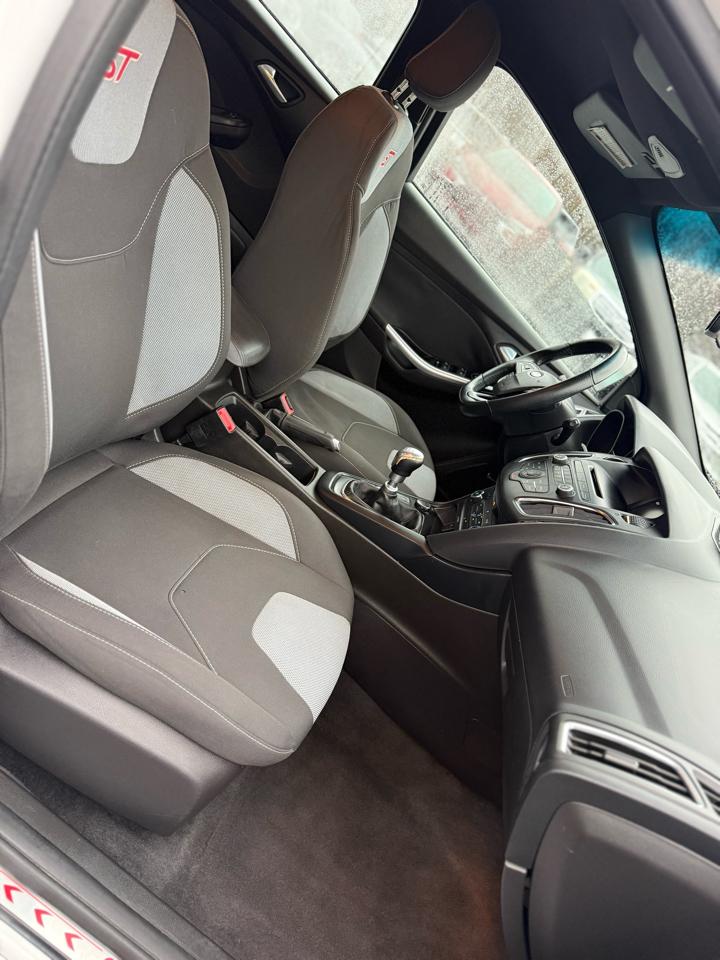 Ford Focus ST Hatch 2016