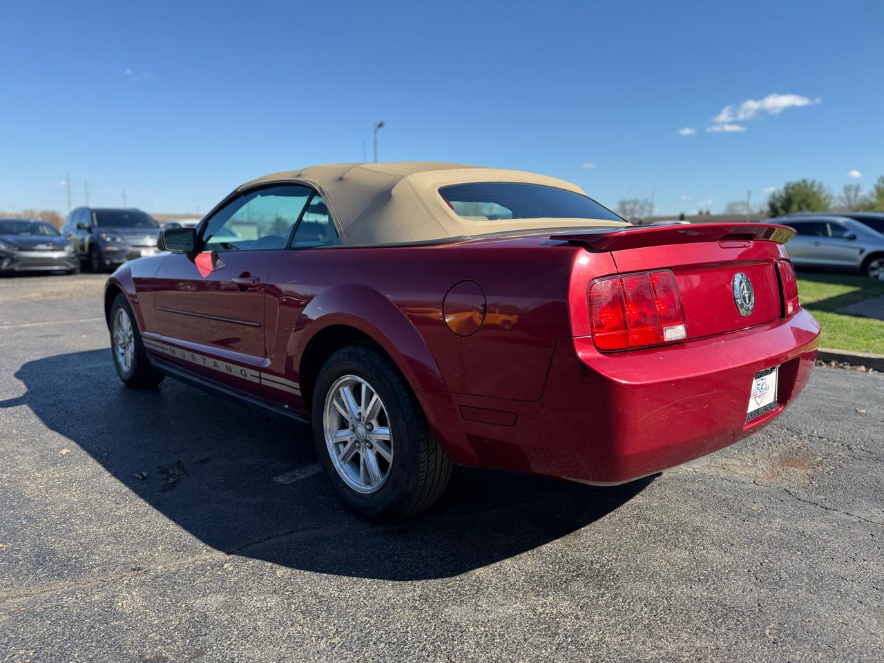 Ford Mustang V6 Deluxe Convertible 2007