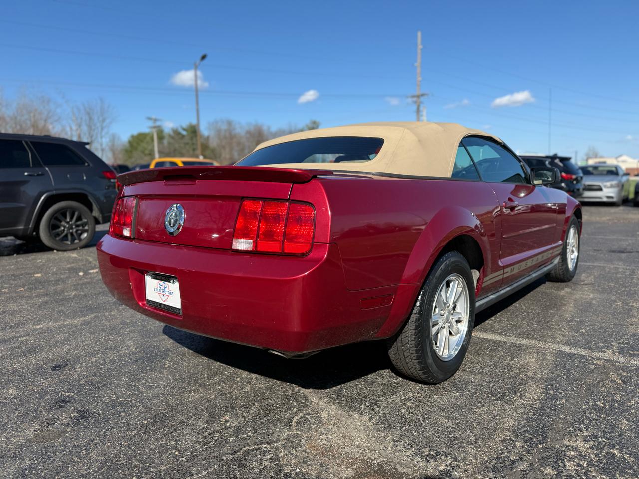 Ford Mustang V6 Deluxe Convertible 2007