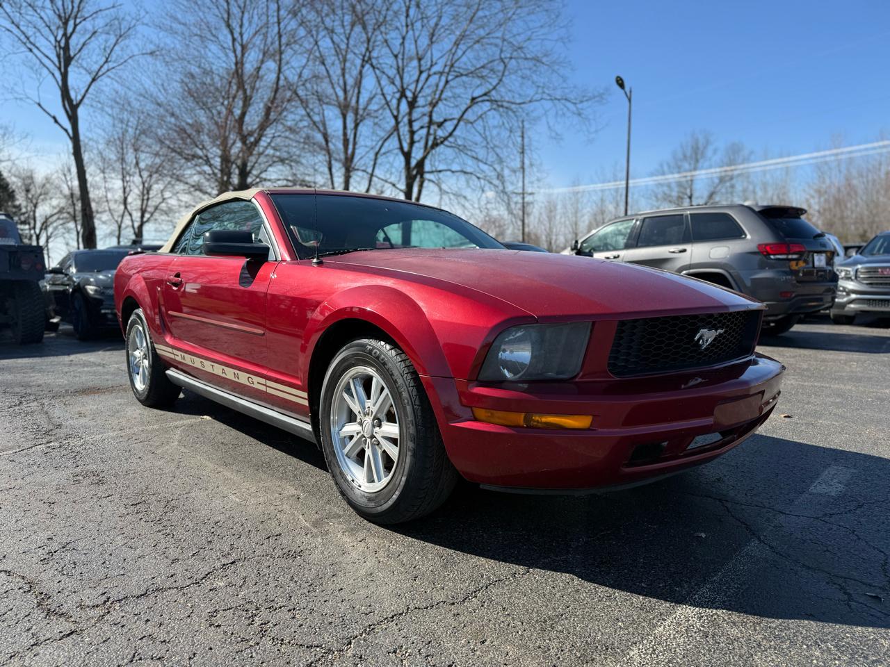 Ford Mustang V6 Deluxe Convertible 2007