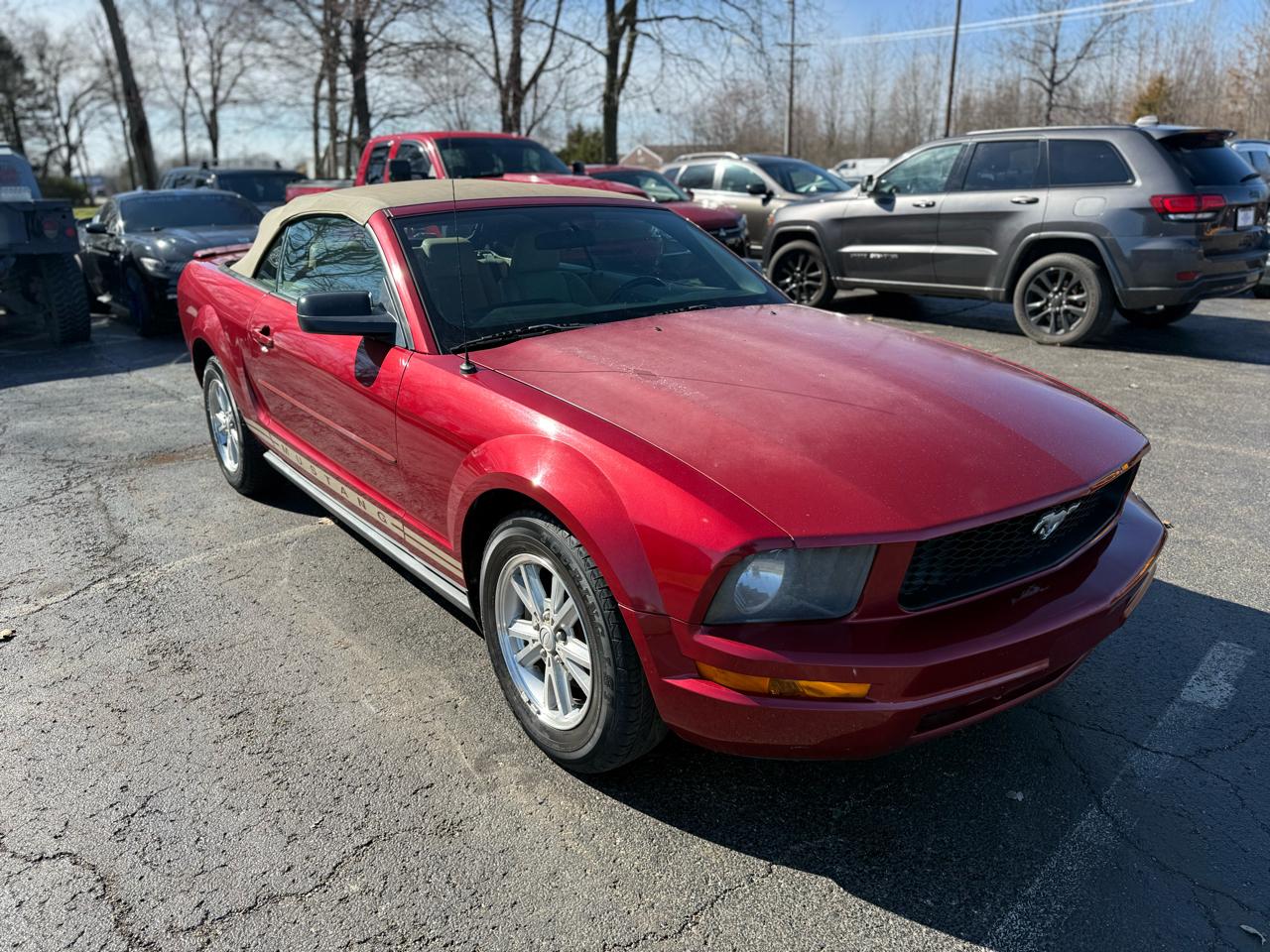 Ford Mustang V6 Deluxe Convertible 2007