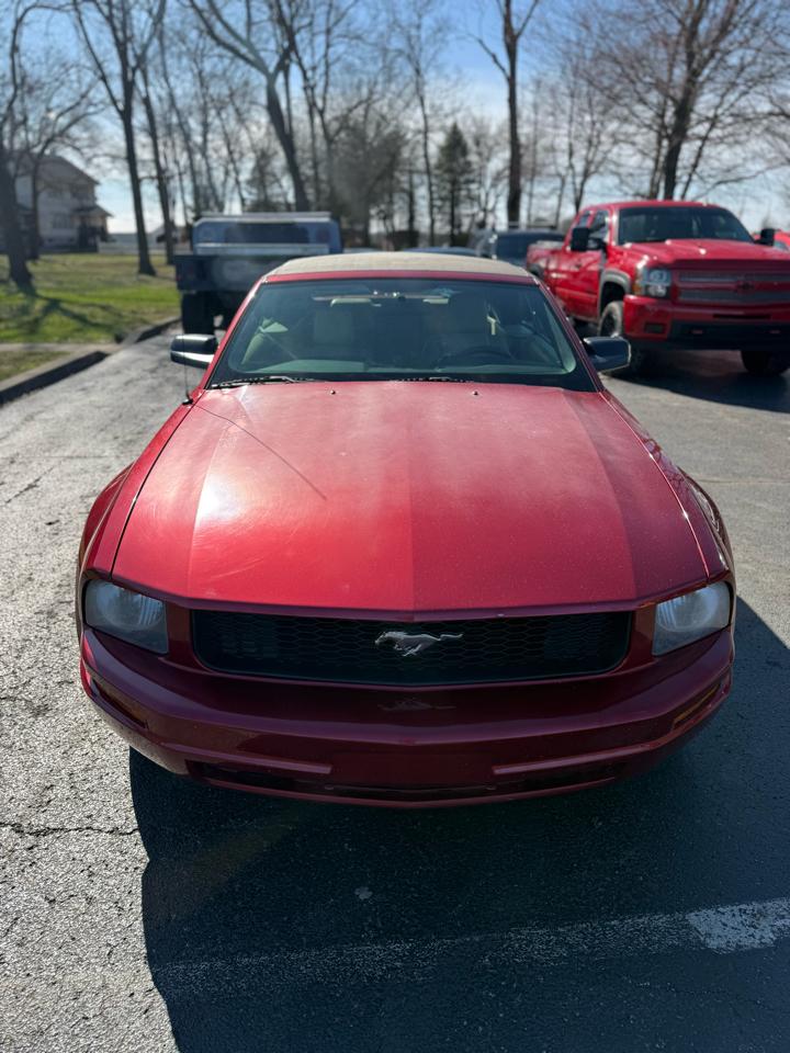 Ford Mustang V6 Deluxe Convertible 2007