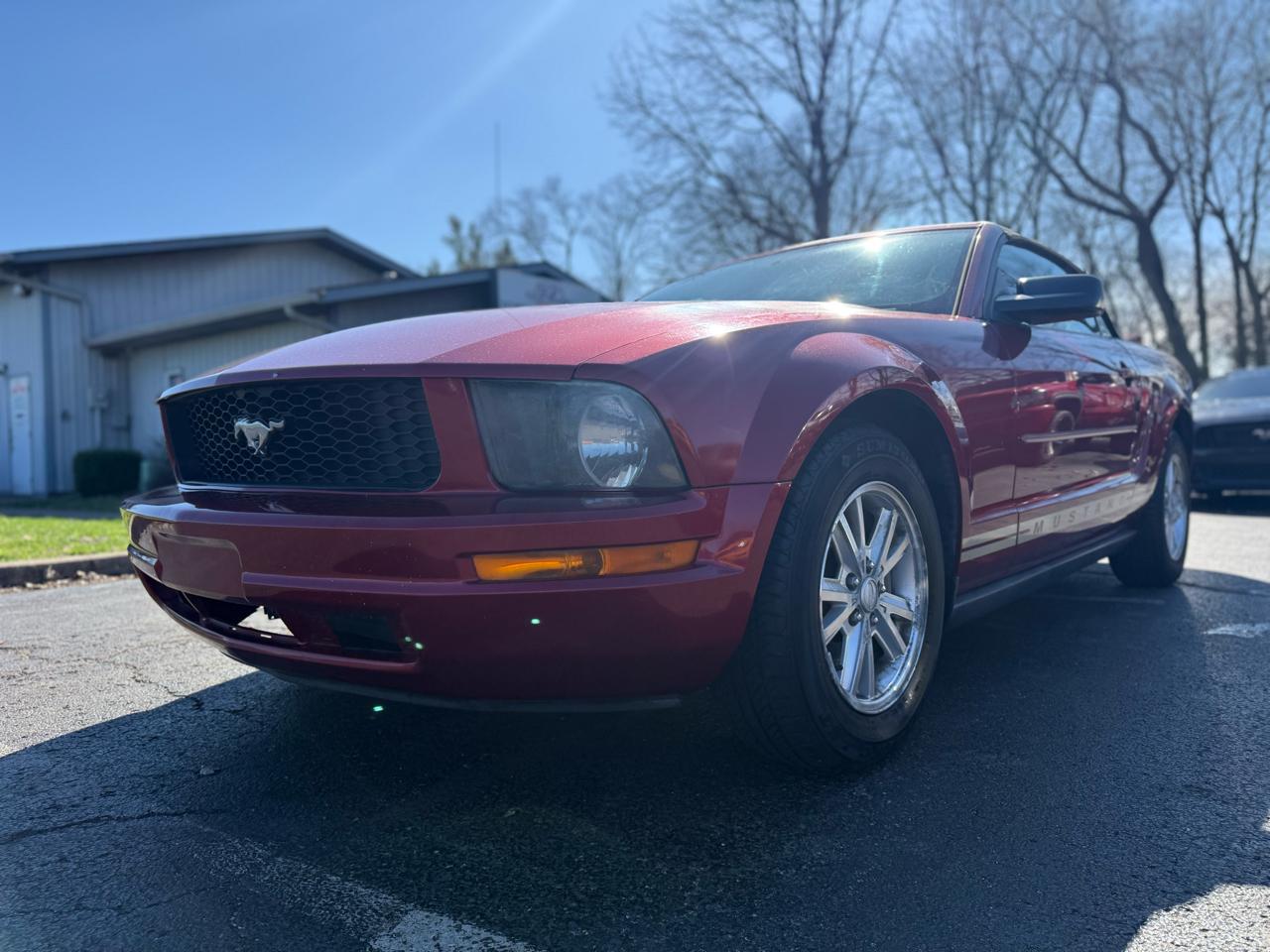Ford Mustang V6 Deluxe Convertible 2007