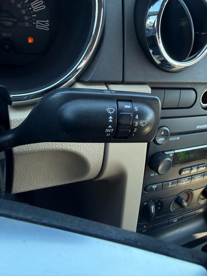 Ford Mustang V6 Deluxe Convertible 2007