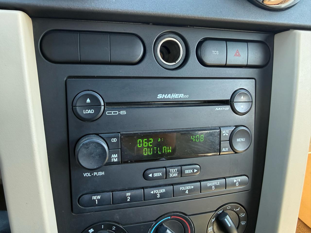 Ford Mustang V6 Deluxe Convertible 2007