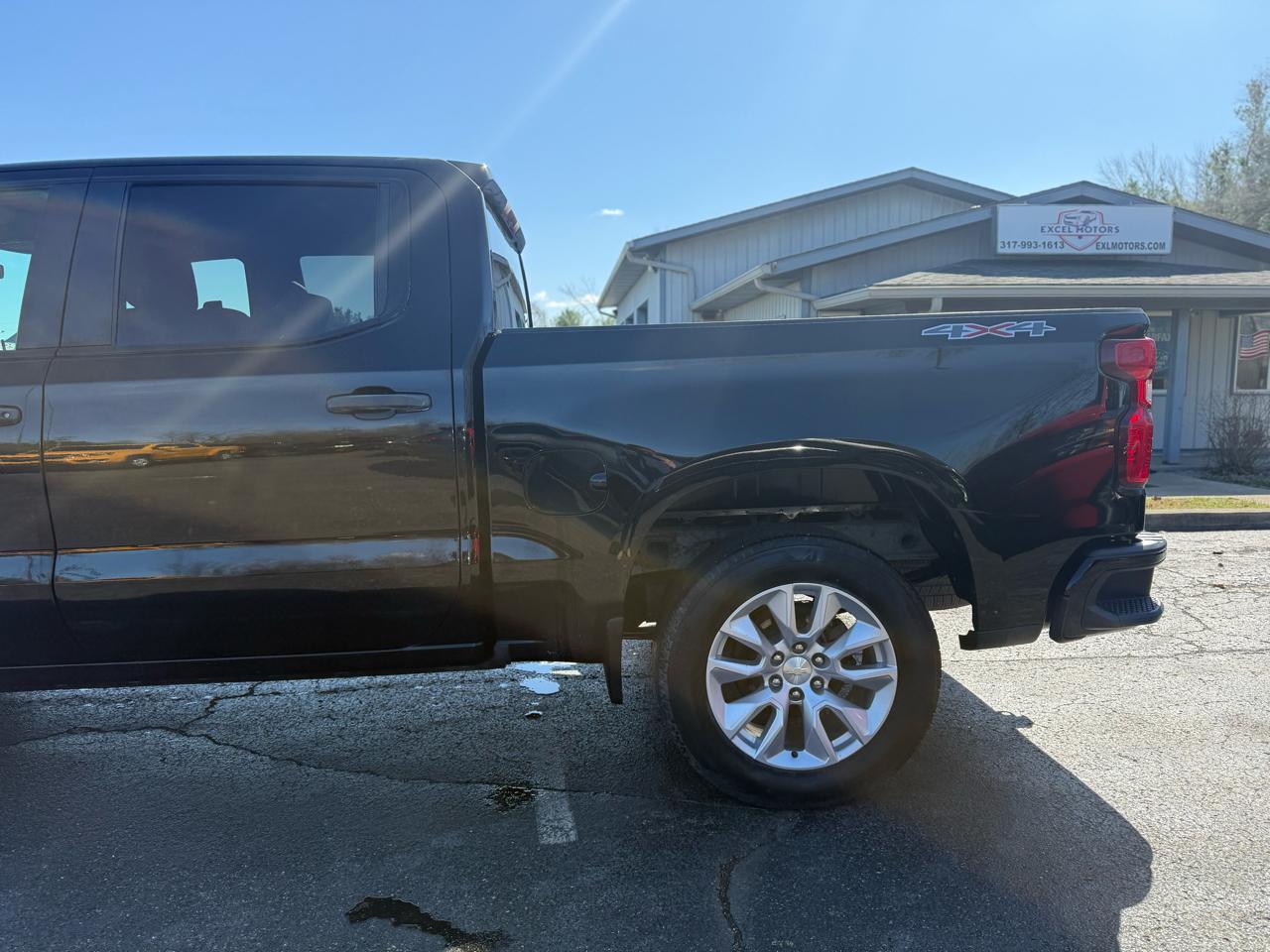 Chevrolet Silverado 1500 Custom Crew Cab 4WD 2022