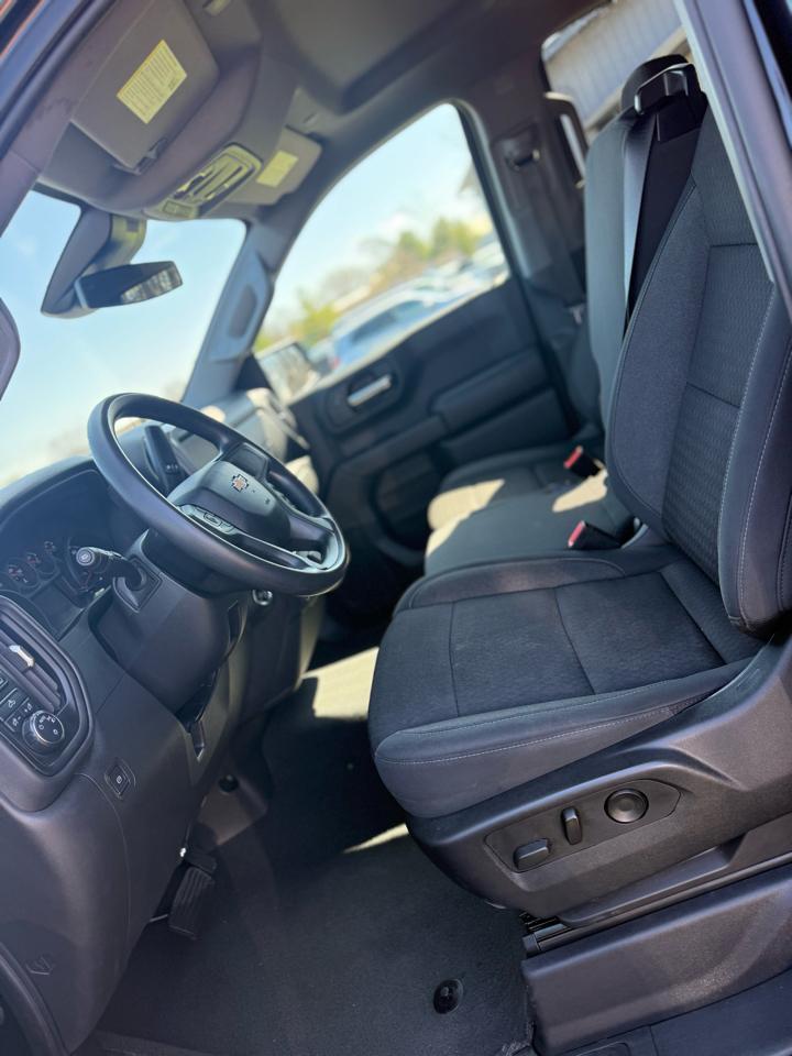 Chevrolet Silverado 1500 Custom Crew Cab 4WD 2022