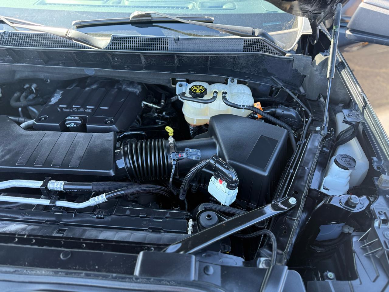 Chevrolet Silverado 1500 Custom Crew Cab 4WD 2022