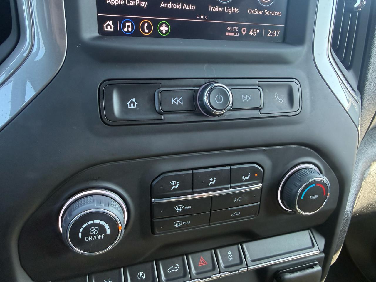 Chevrolet Silverado 1500 Custom Crew Cab 4WD 2022