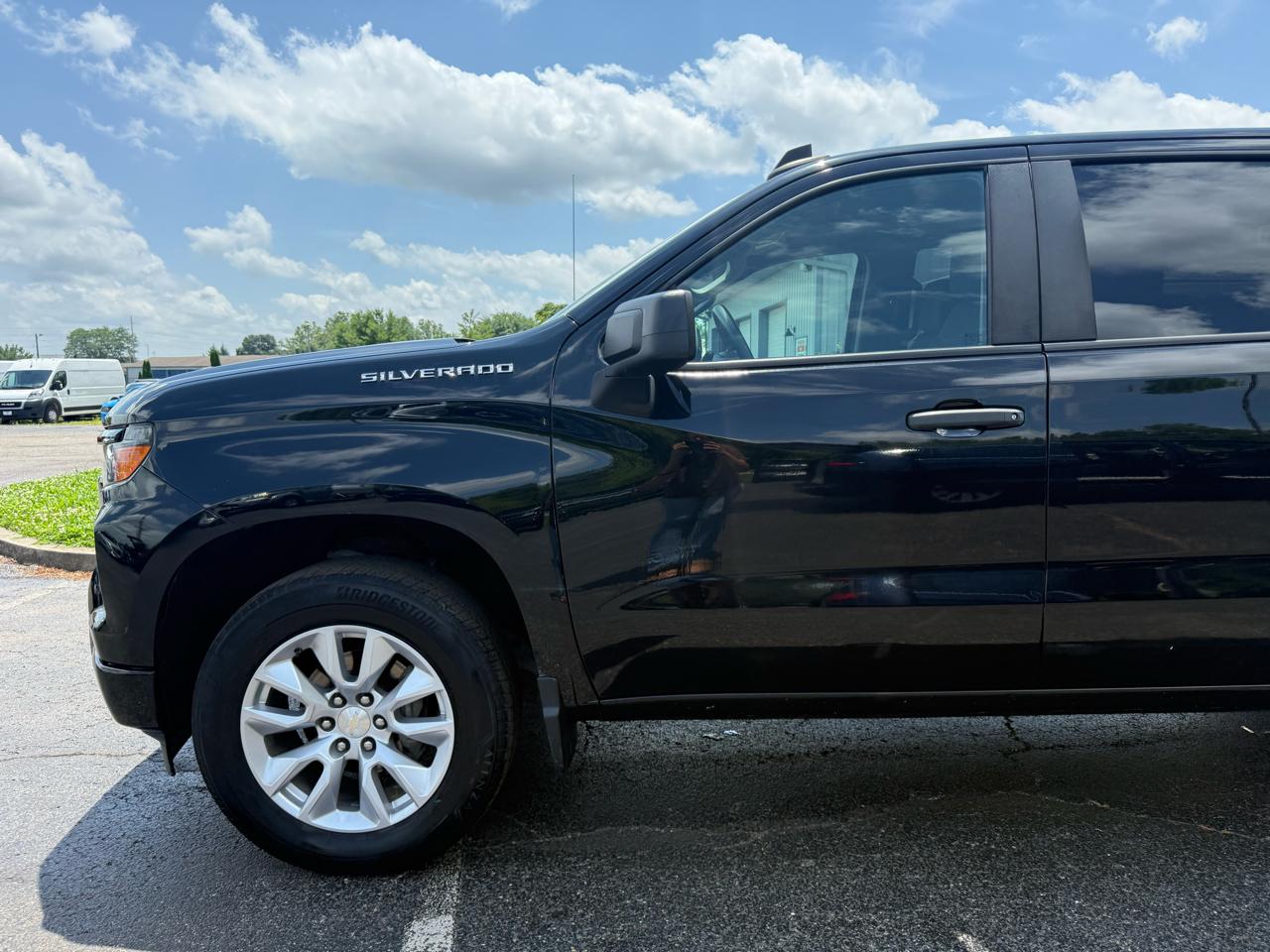 Chevrolet Silverado 1500 Custom Crew Cab 4WD 2022