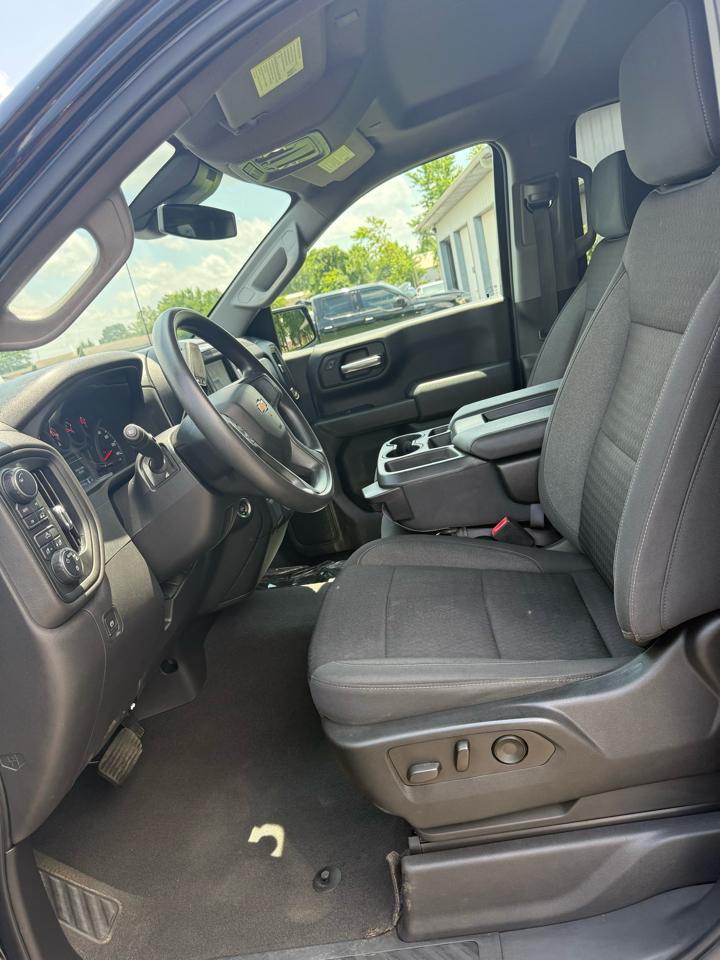 Chevrolet Silverado 1500 Custom Crew Cab 4WD 2022