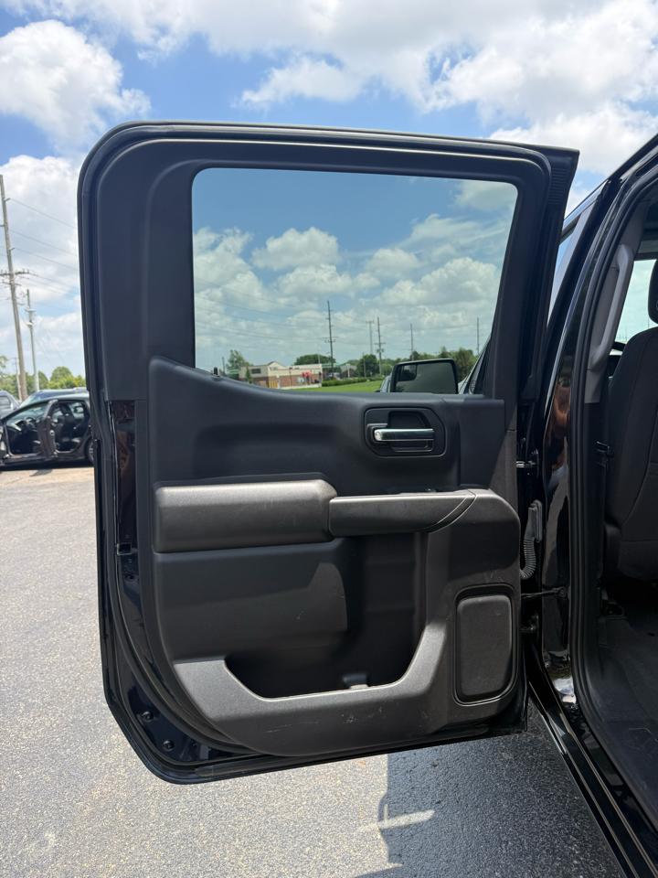 Chevrolet Silverado 1500 Custom Crew Cab 4WD 2022