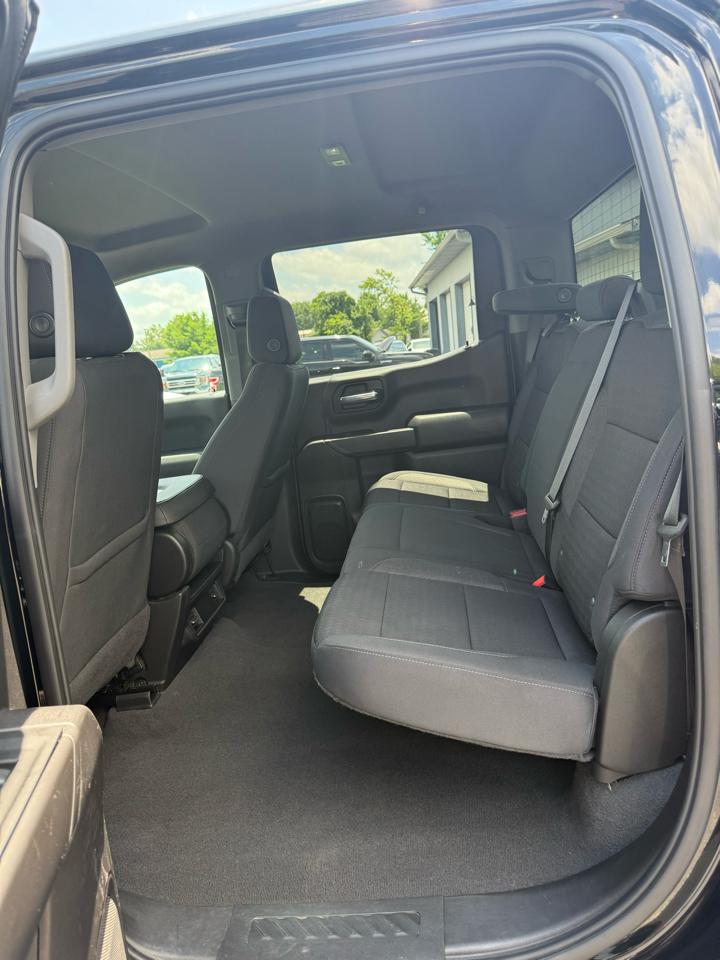 Chevrolet Silverado 1500 Custom Crew Cab 4WD 2022