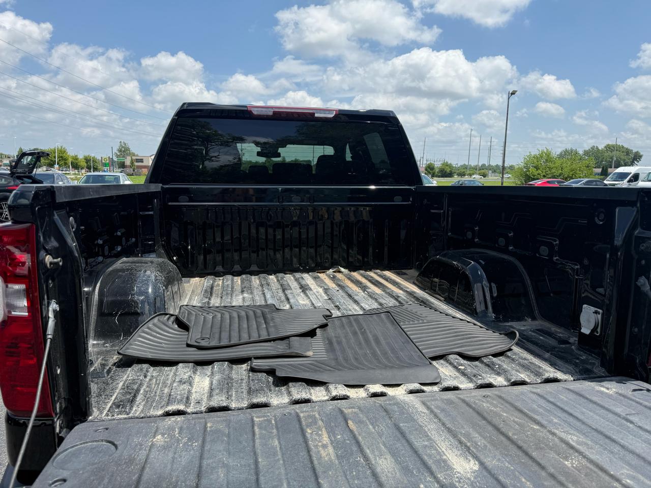 Chevrolet Silverado 1500 Custom Crew Cab 4WD 2022