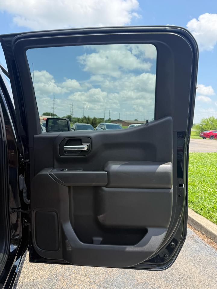 Chevrolet Silverado 1500 Custom Crew Cab 4WD 2022