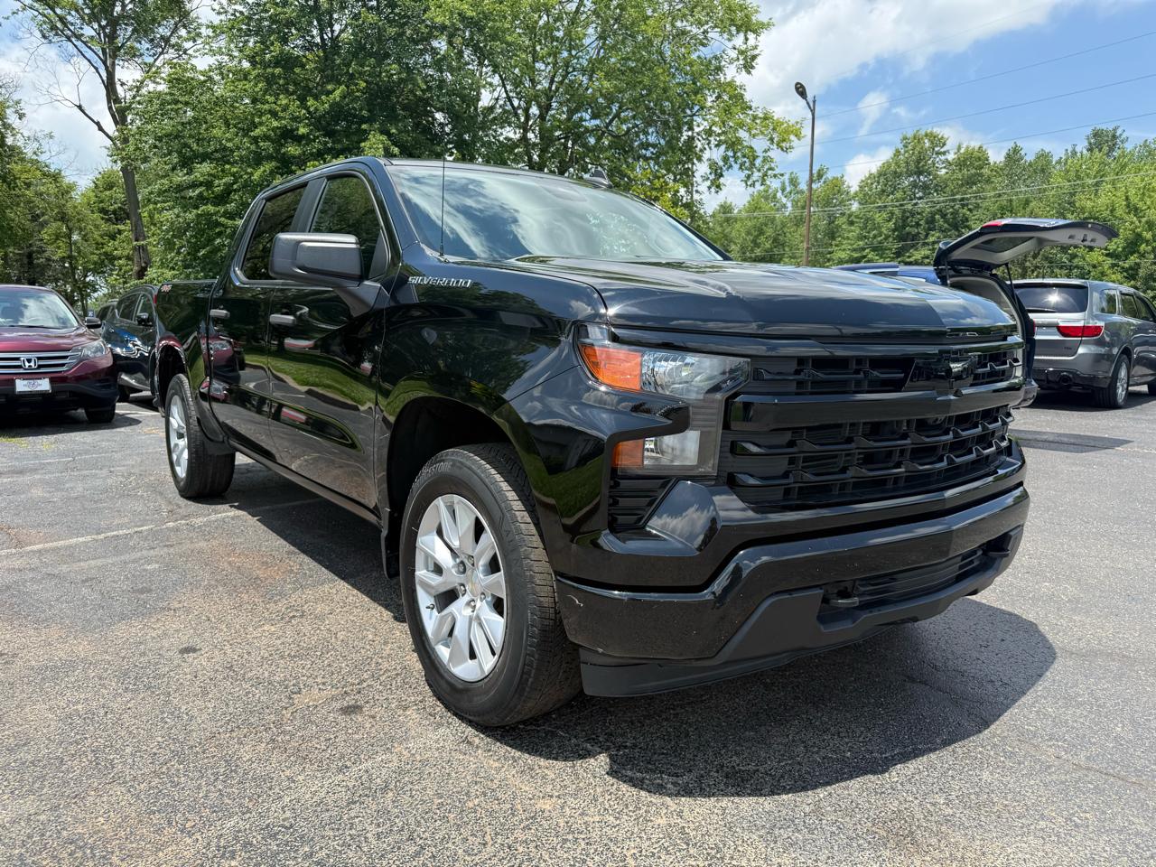 Chevrolet Silverado 1500 Custom Crew Cab 4WD 2022