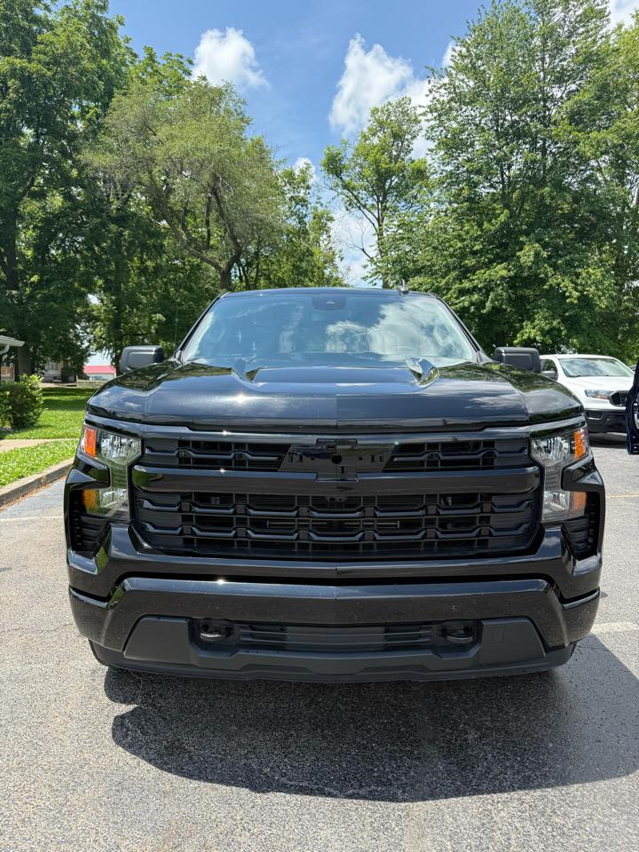 Chevrolet Silverado 1500 Custom Crew Cab 4WD 2022