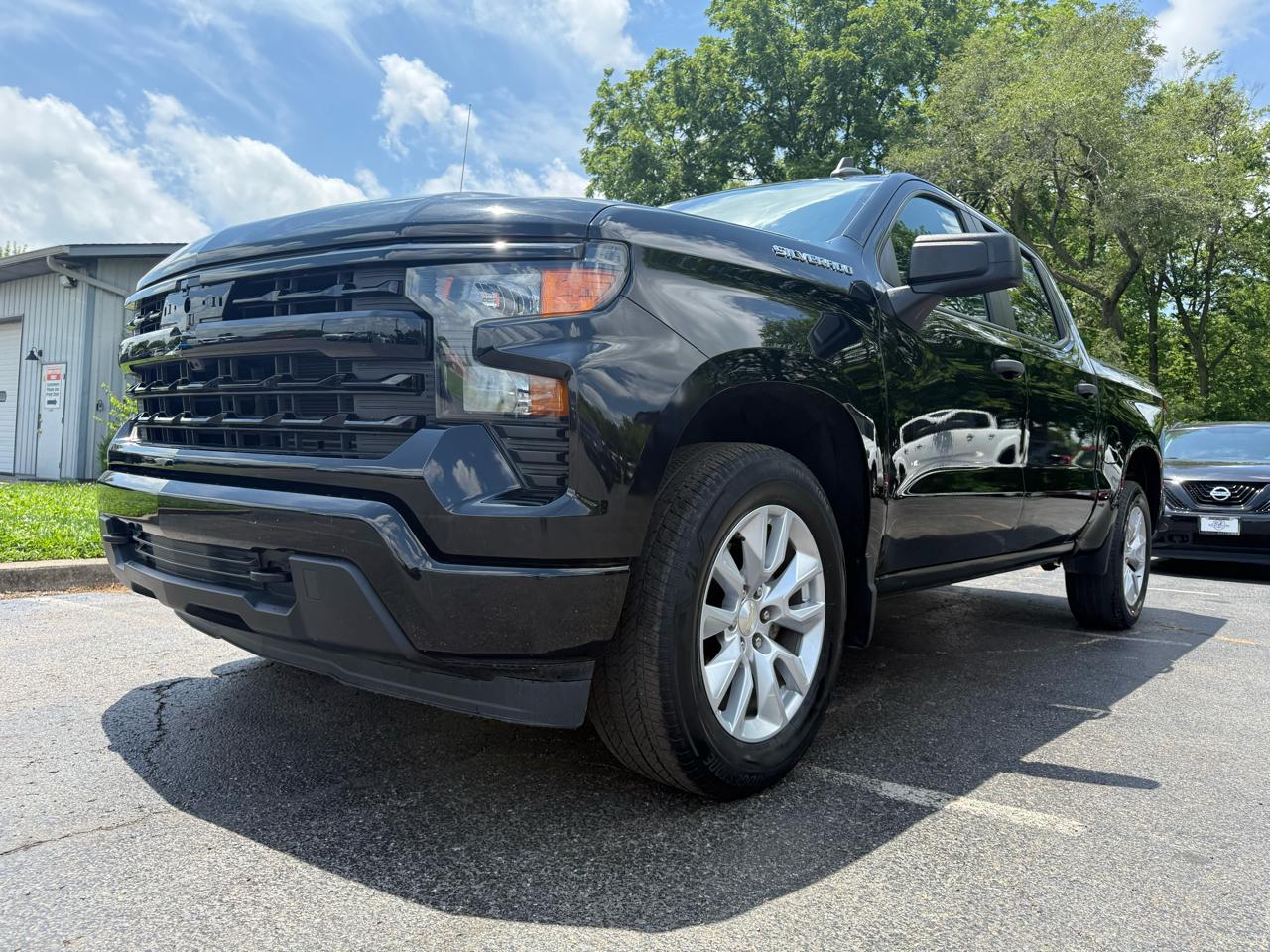 Chevrolet Silverado 1500 Custom Crew Cab 4WD 2022