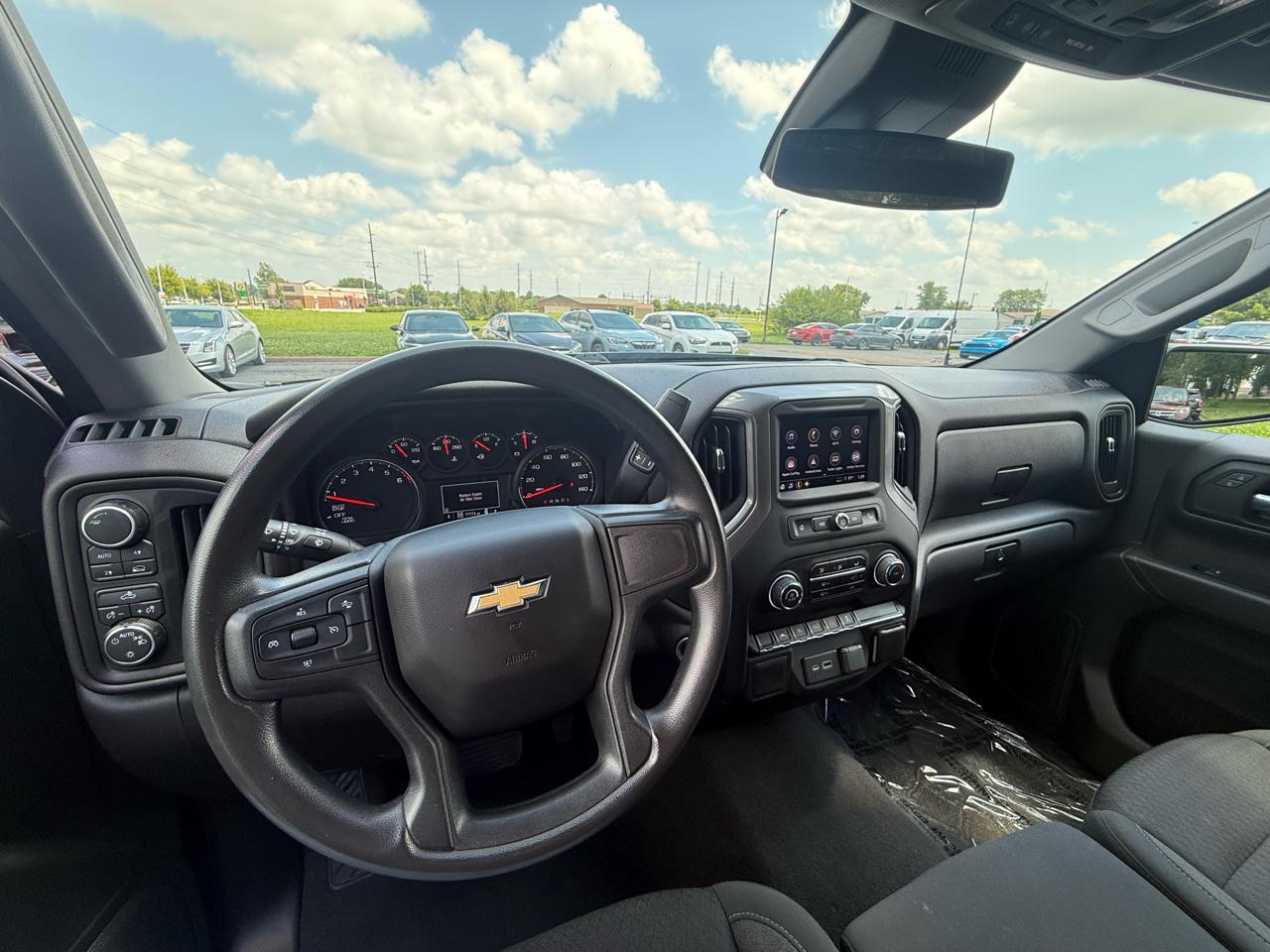 Chevrolet Silverado 1500 Custom Crew Cab 4WD 2022