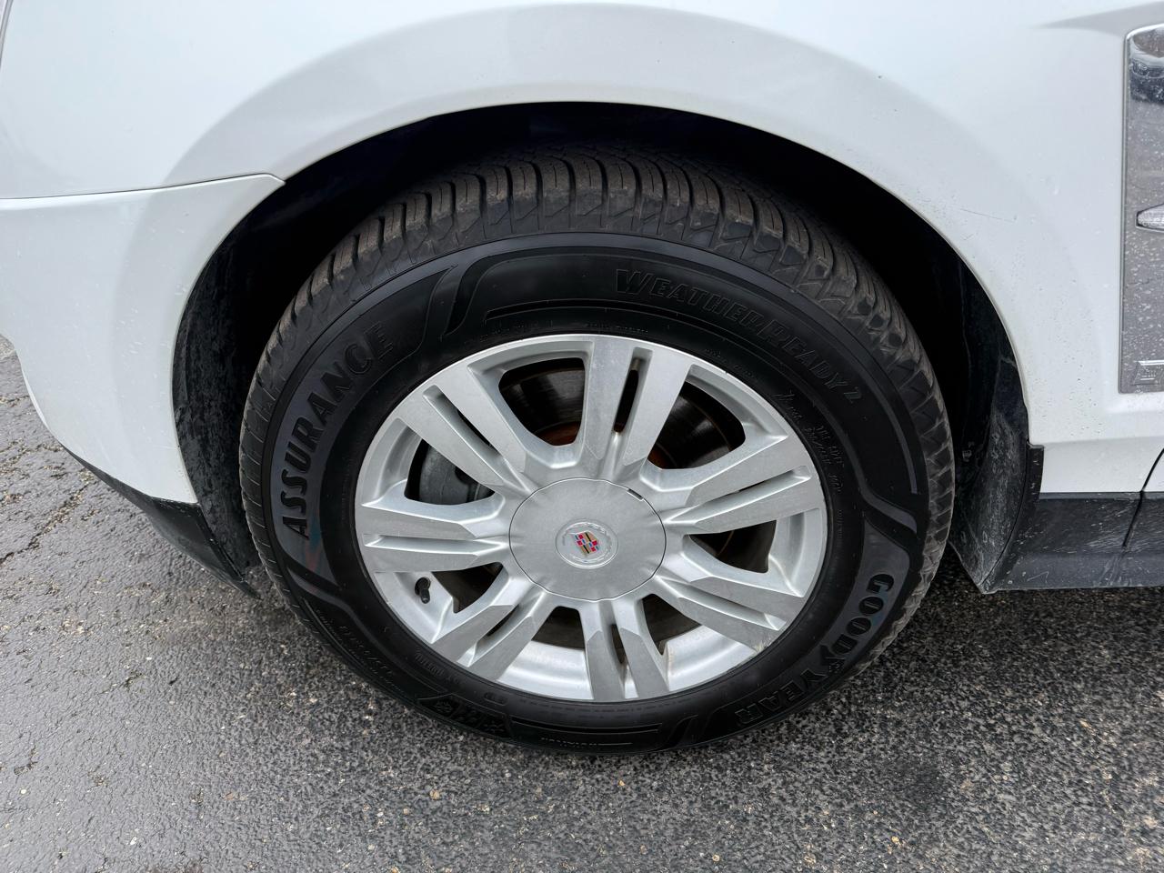 Cadillac SRX Luxury AWD 2012