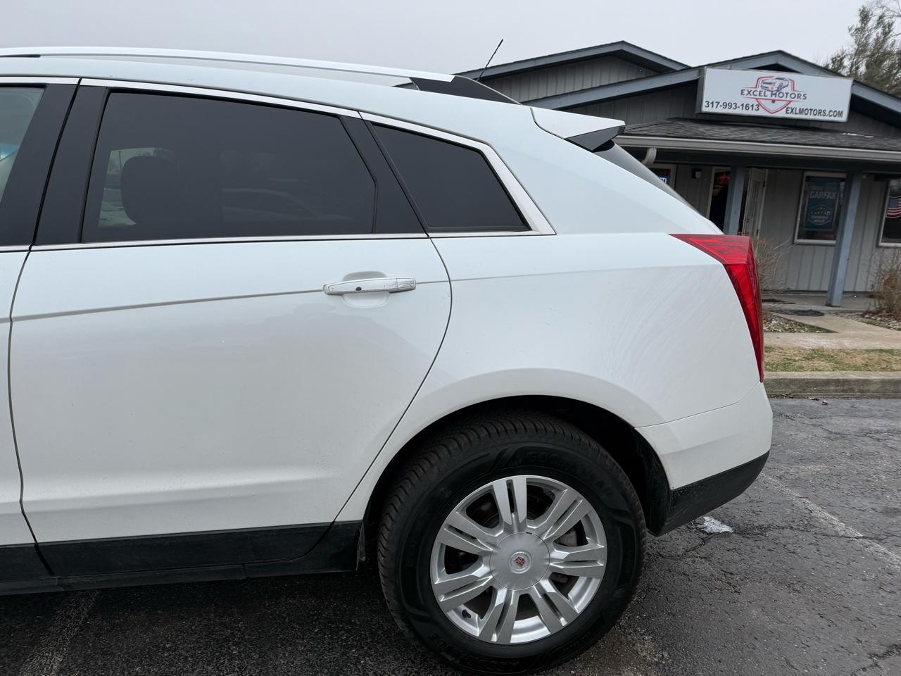 Cadillac SRX Luxury AWD 2012