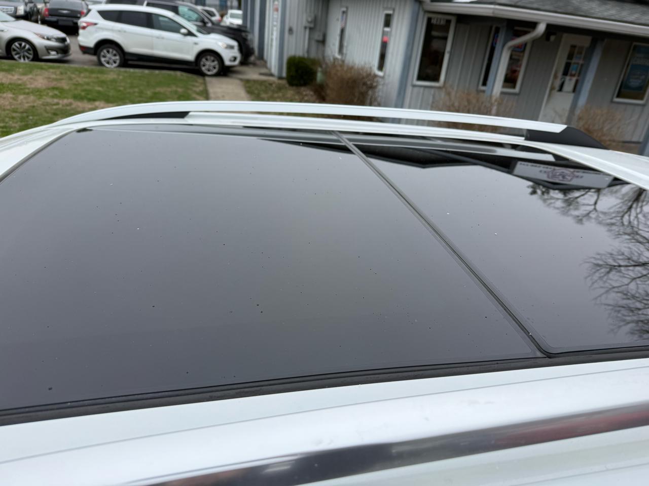 Cadillac SRX Luxury AWD 2012