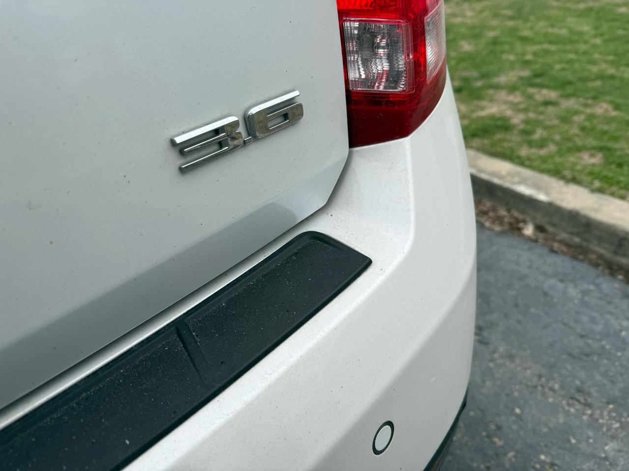 Cadillac SRX Luxury AWD 2012