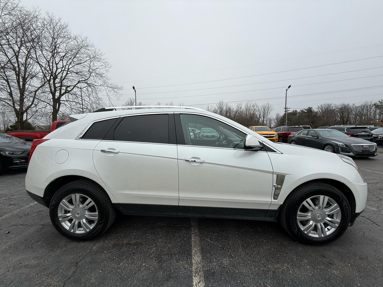 Cadillac SRX Luxury AWD 2012