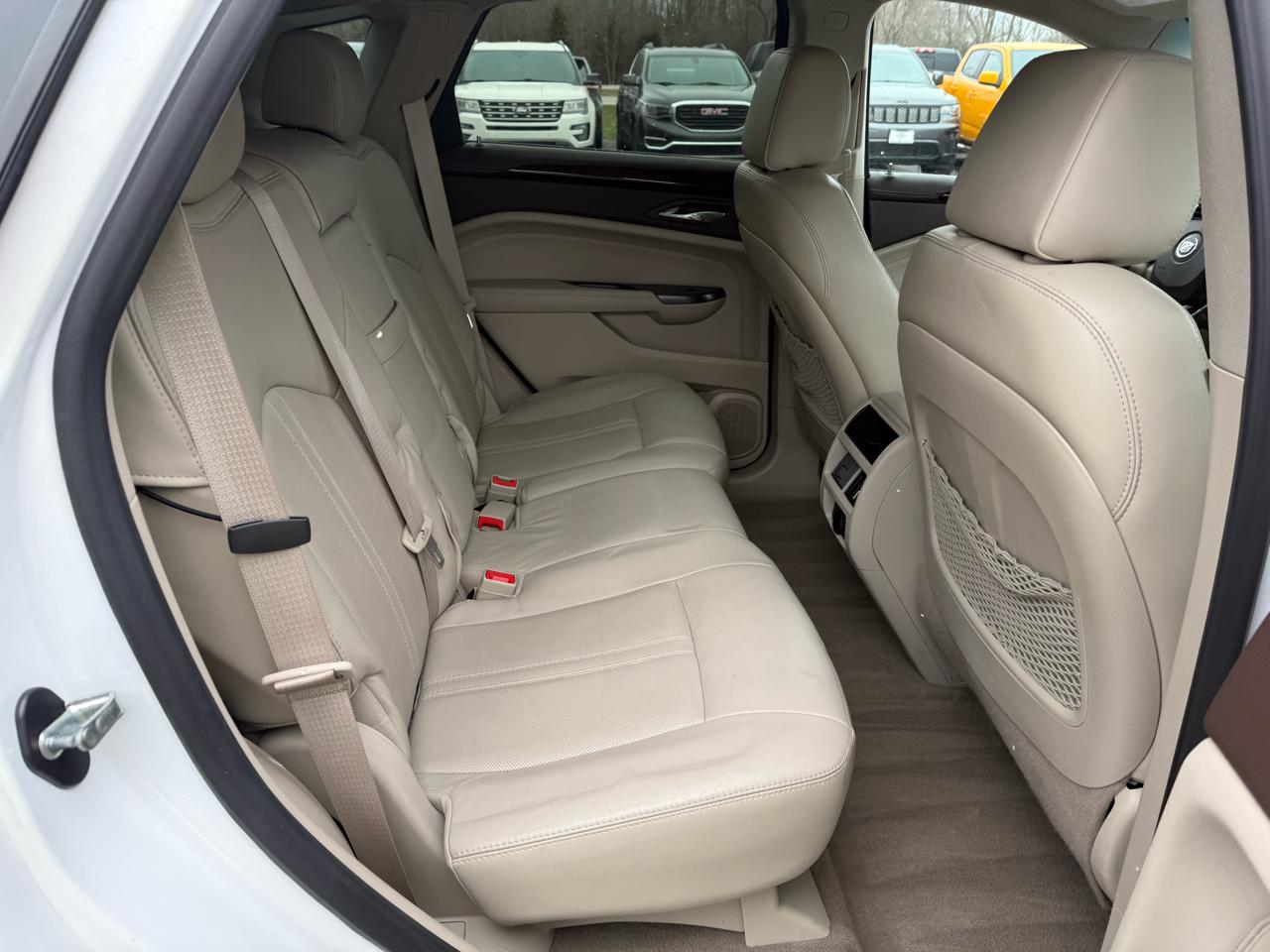 Cadillac SRX Luxury AWD 2012