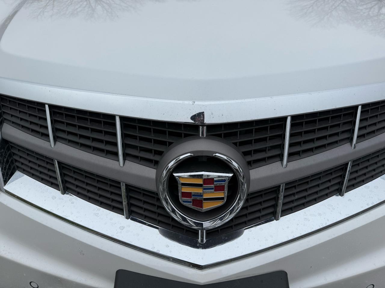 Cadillac SRX Luxury AWD 2012