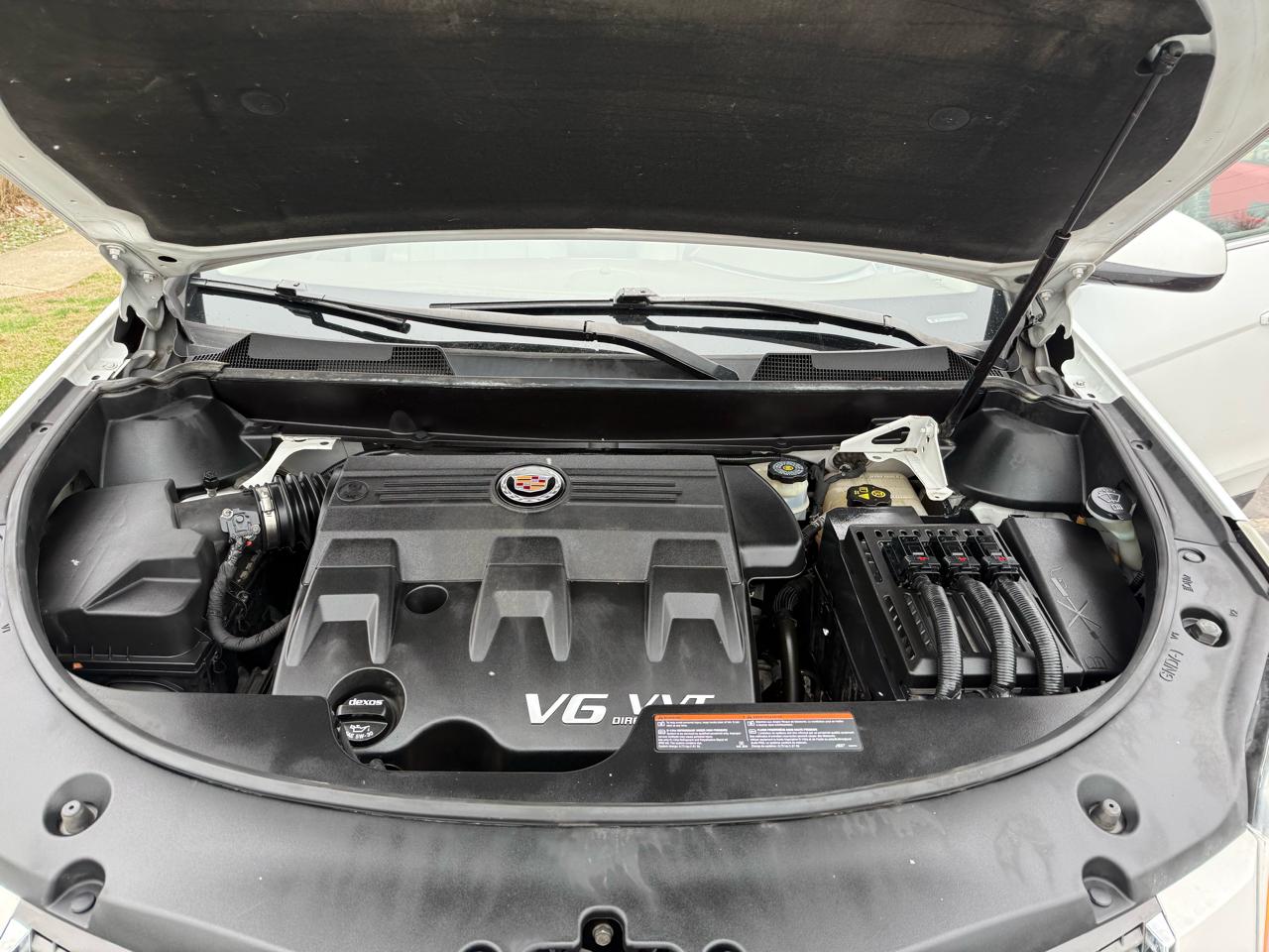 Cadillac SRX Luxury AWD 2012