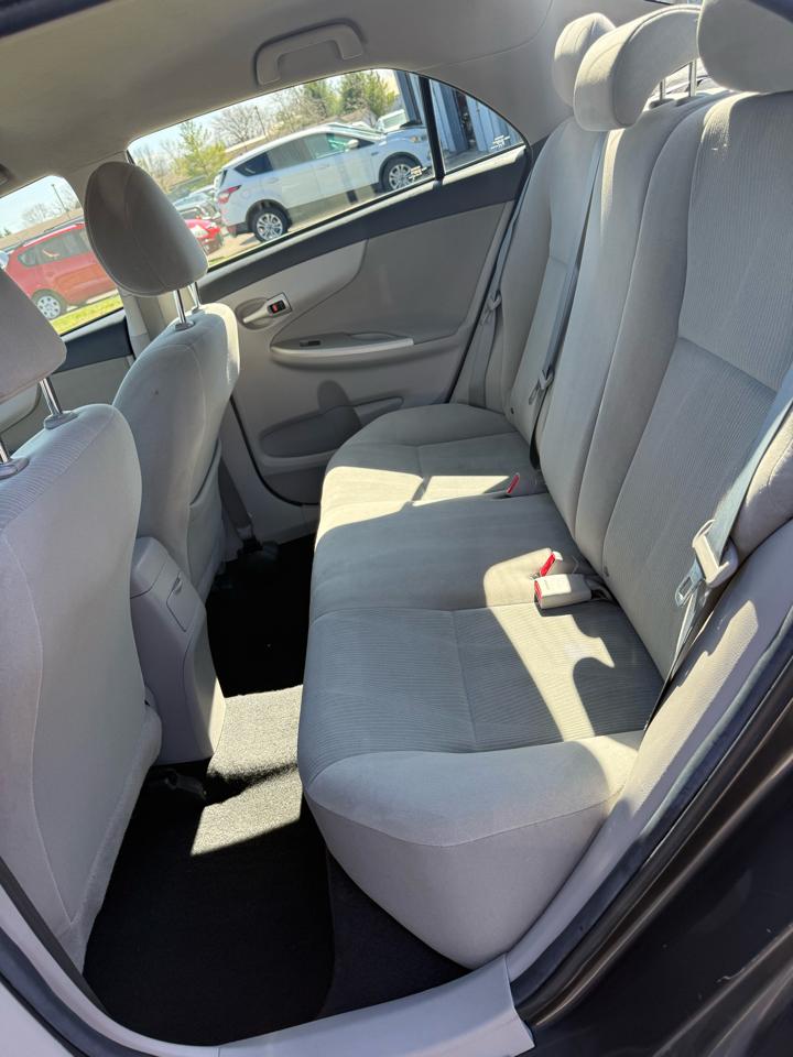 Toyota Corolla LE CVT 2013