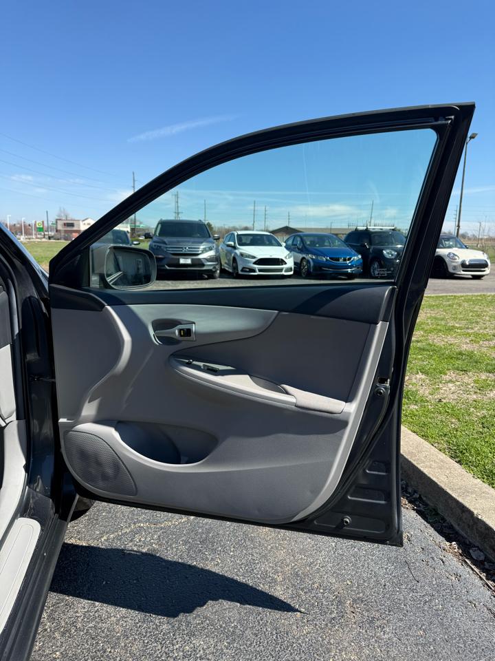 Toyota Corolla LE CVT 2013