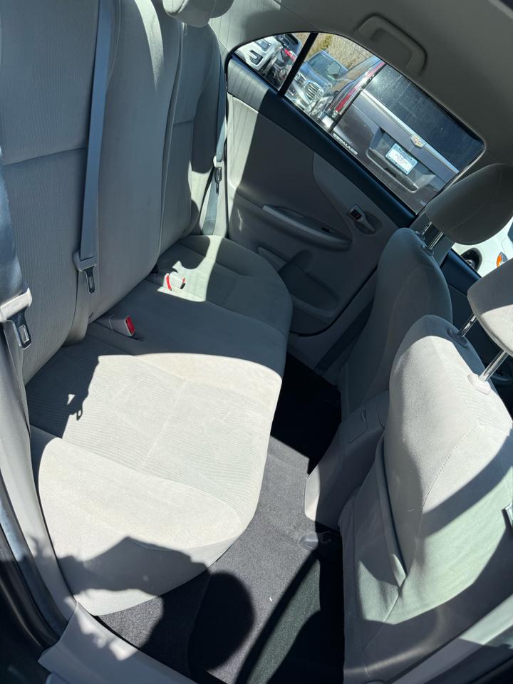 Toyota Corolla LE CVT 2013