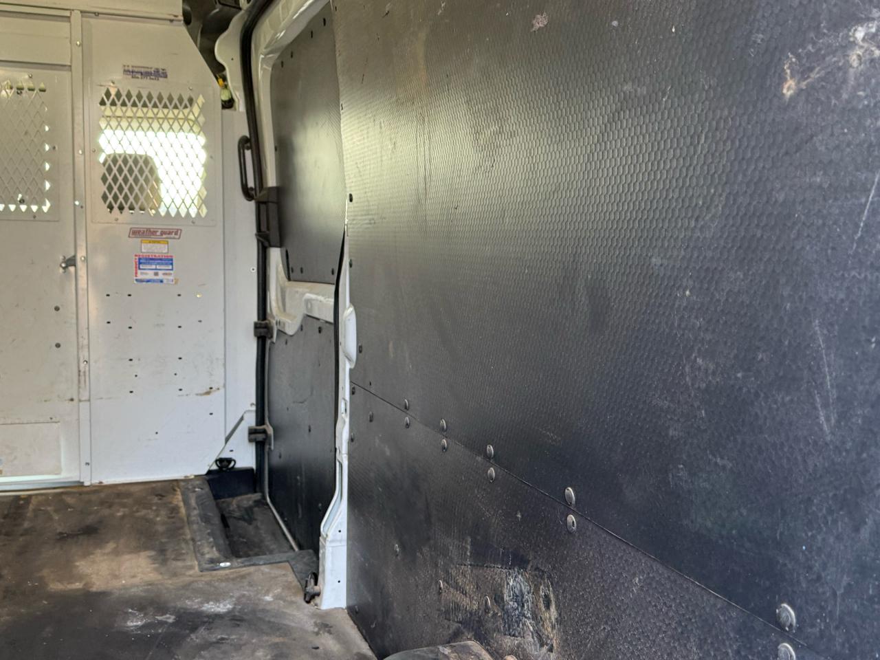 Ford Transit 350 Van High Roof w/Sliding Pass. 148-in. WB 2016