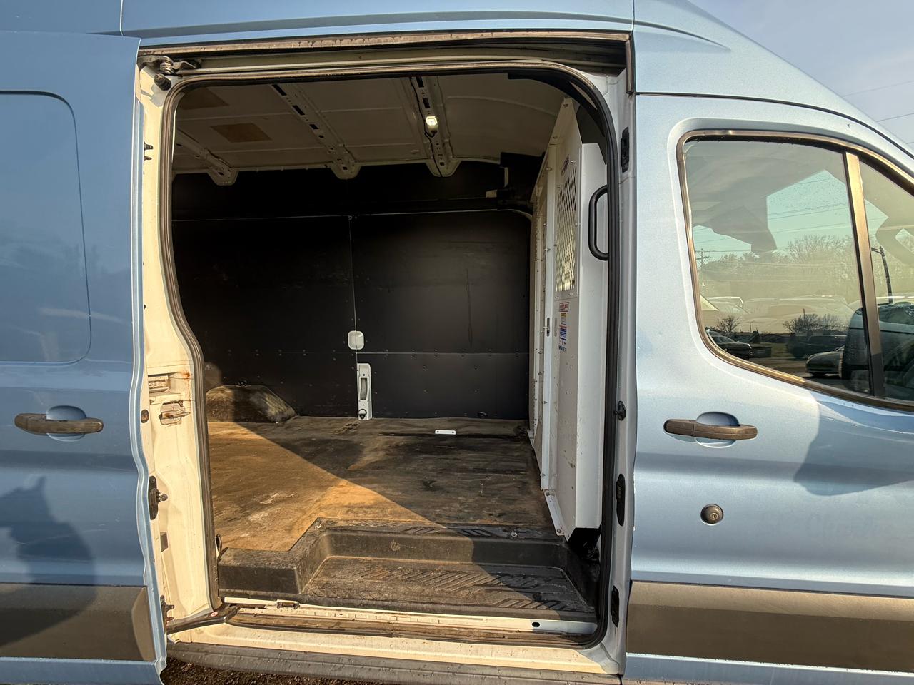 Ford Transit 350 Van High Roof w/Sliding Pass. 148-in. WB 2016