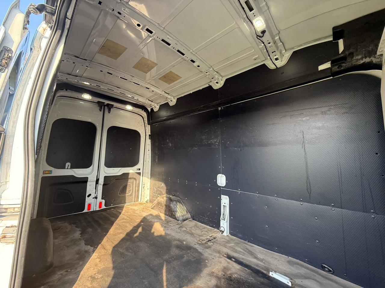 Ford Transit 350 Van High Roof w/Sliding Pass. 148-in. WB 2016