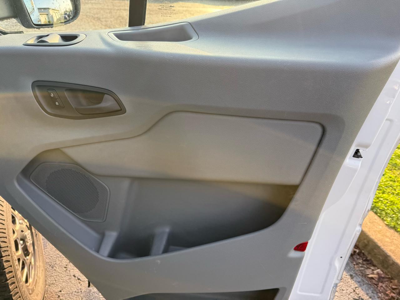 Ford Transit 350 Van High Roof w/Sliding Pass. 148-in. WB 2016