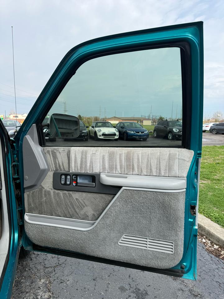 GMC Sierra C/K 1500 Club Coupe 8-ft. Bed 2WD 1993