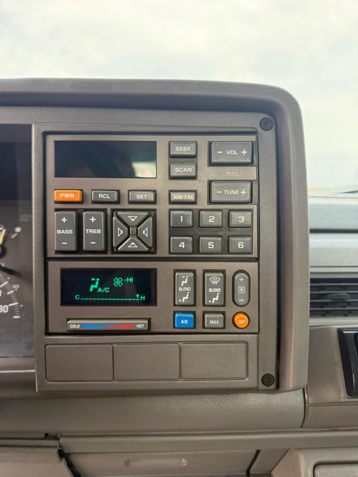 GMC Sierra C/K 1500 Club Coupe 8-ft. Bed 2WD 1993