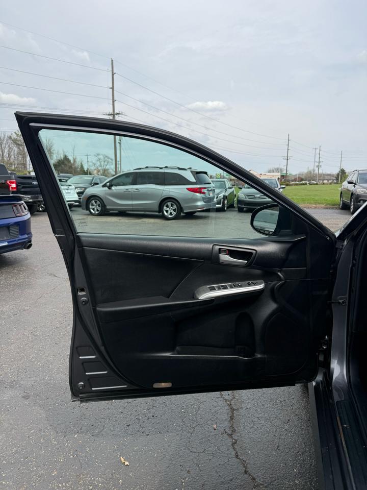 Toyota Camry LE 2014