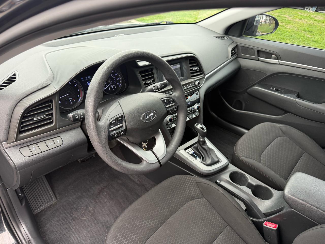 Hyundai Elantra SE 2020