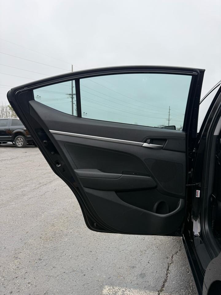 Hyundai Elantra SE 2020