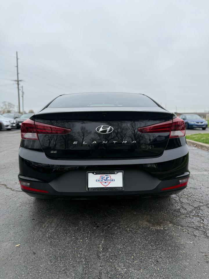 Hyundai Elantra SE 2020
