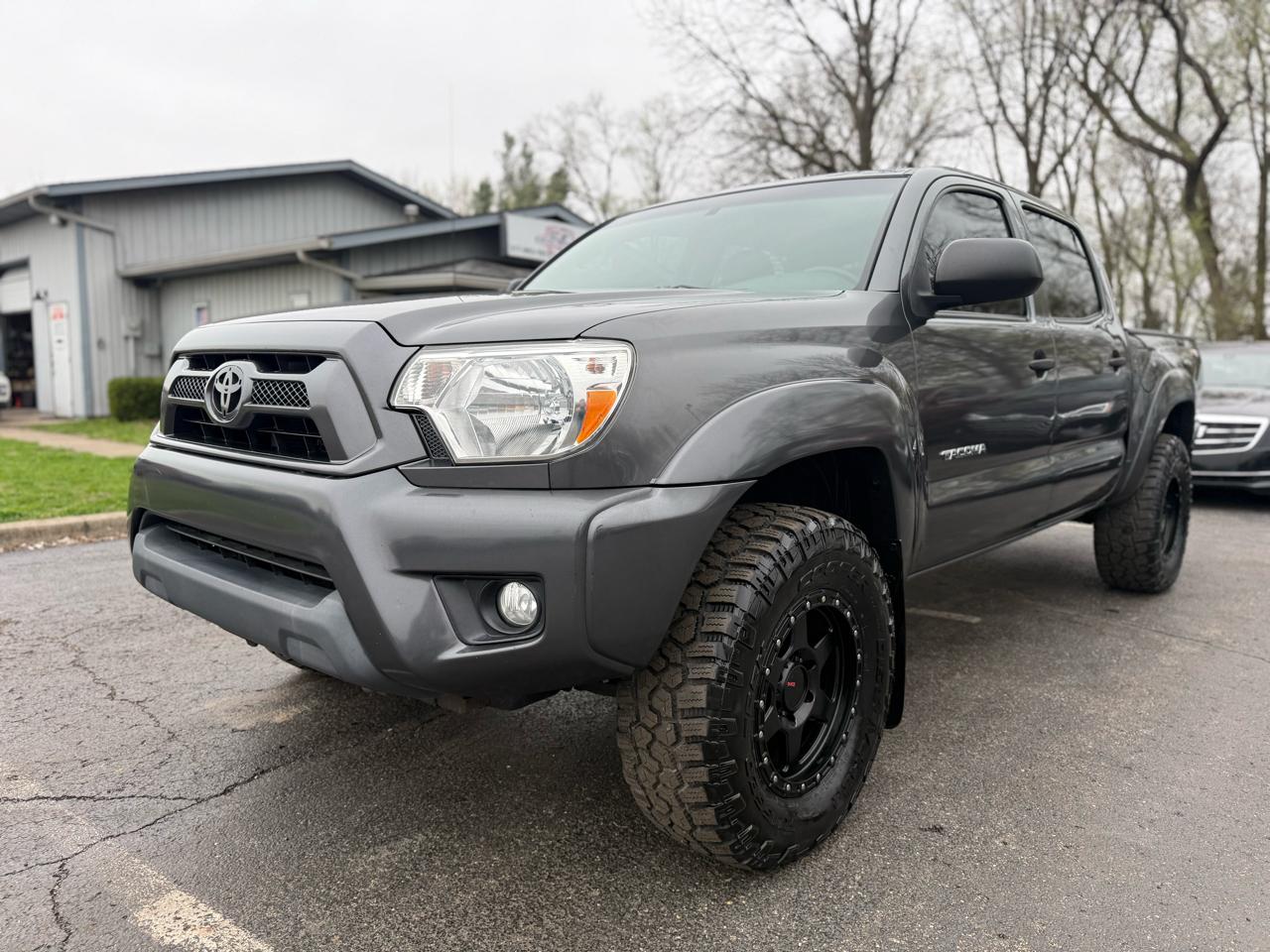 Toyota Tacoma Double Cab V6 4WD 2015