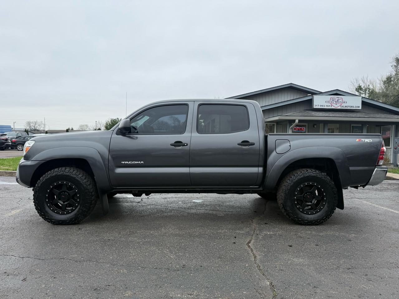 Toyota Tacoma Double Cab V6 4WD 2015