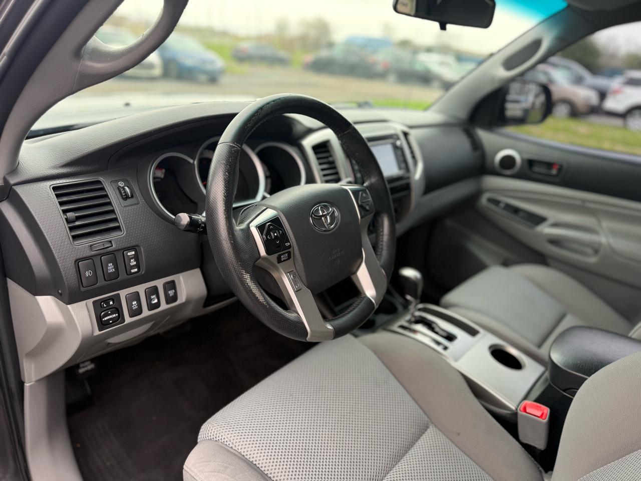 Toyota Tacoma Double Cab V6 4WD 2015